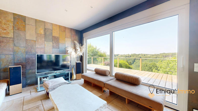 Maison - 132 m² - 6 pièces