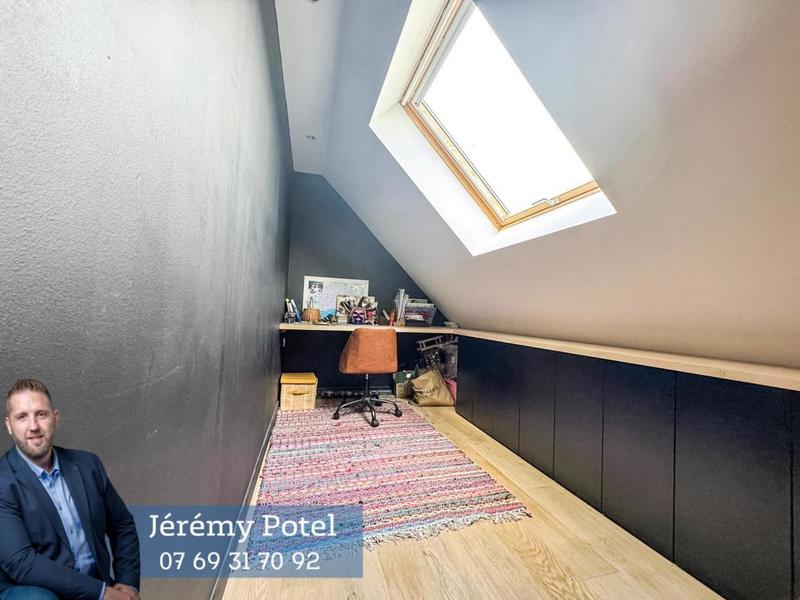 Pavillon - 160 m² - 8 pièces