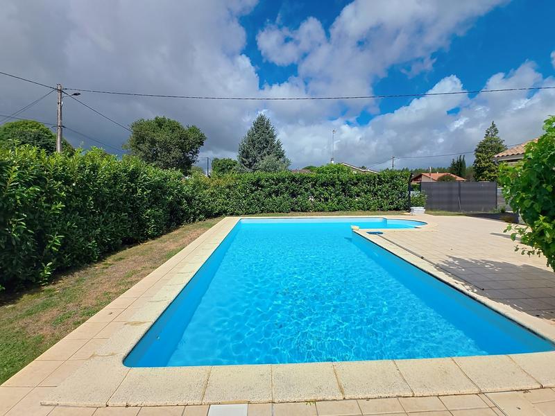 Maison - 151 m² - 6 pièces