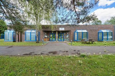 Local d'activité / Entrepôt - 1 055 m²