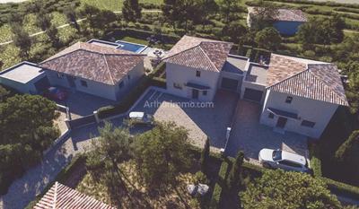 Maison - 94 m² - 4 pièces