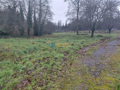 Terrain commercial - 5 409 m²