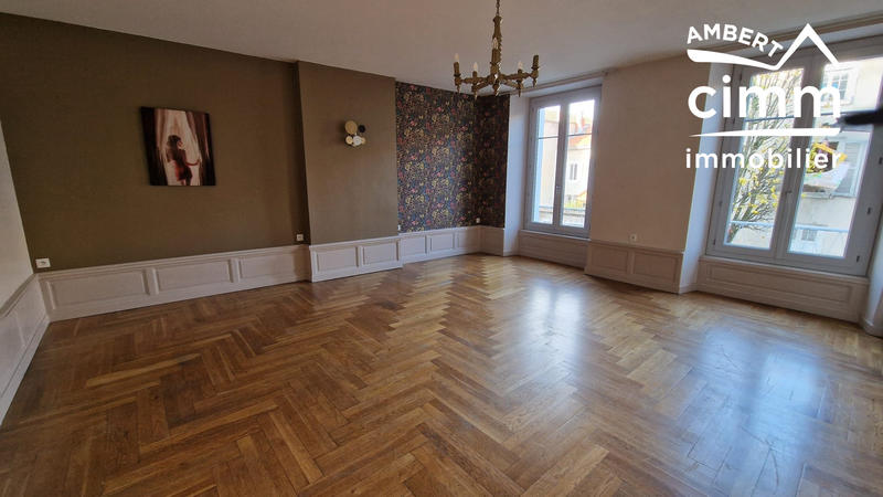 Appartement - 117 m² - 6 pièces