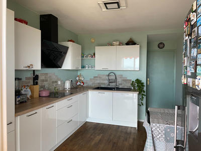 Appartement - 95 m² - 4 pièces