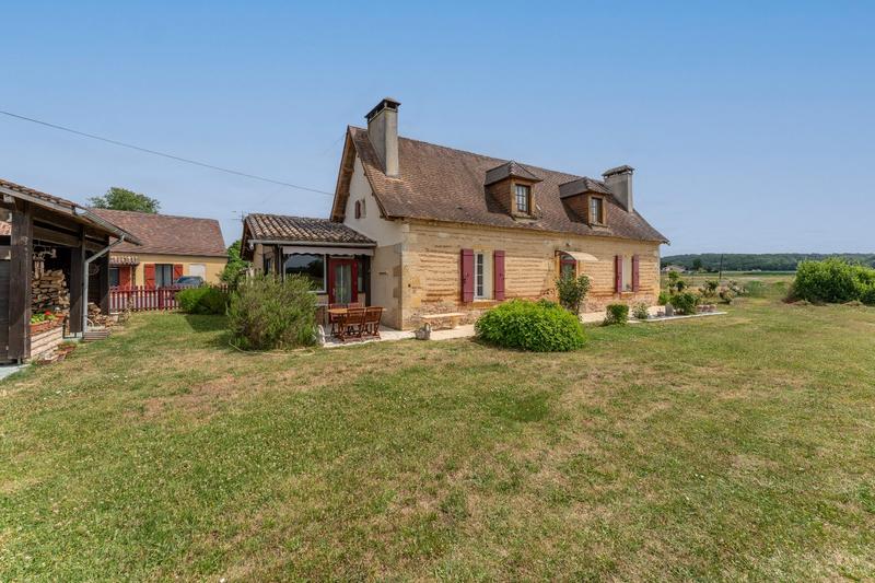 Maison - 165 m² - 8 pièces