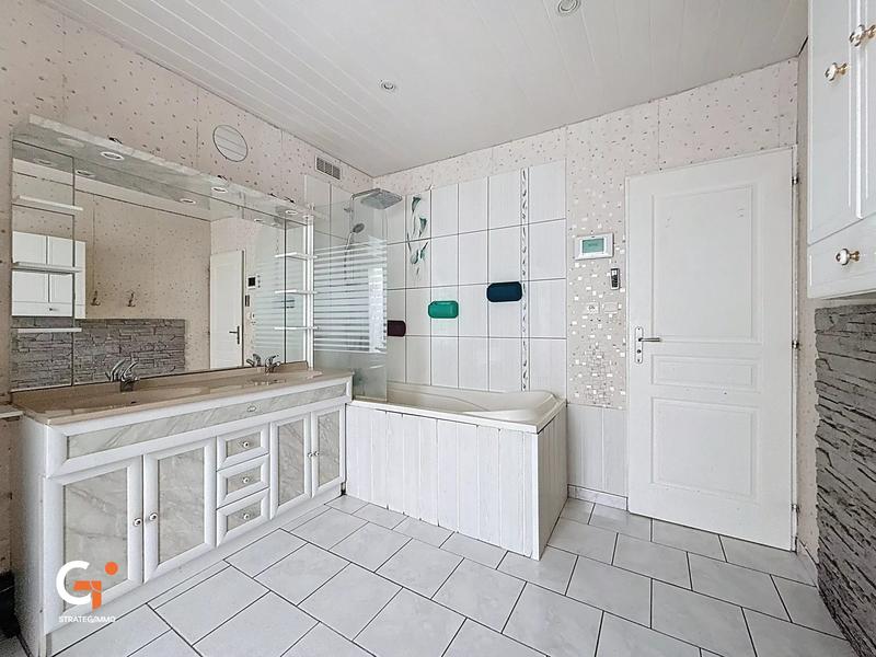 Maison - 115 m² - 5 pièces