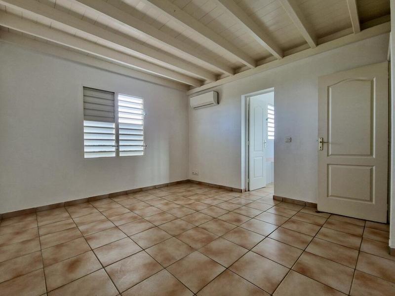 Maison - 104 m² - 6 pièces