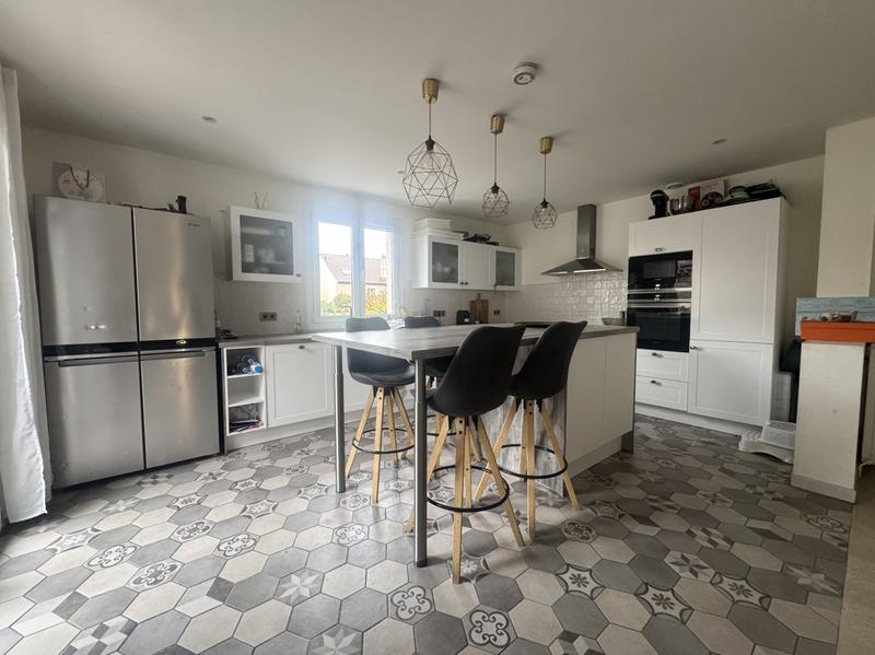 Villa - 200 m² - 6 pièces