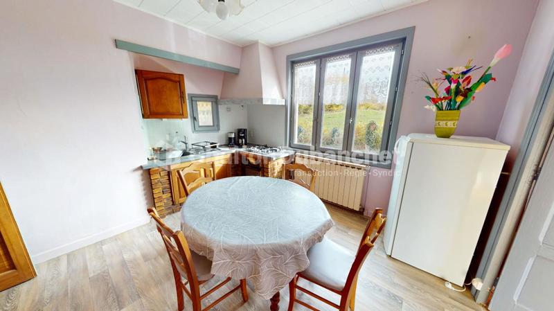 Propriété - 215 m² - 10 pièces