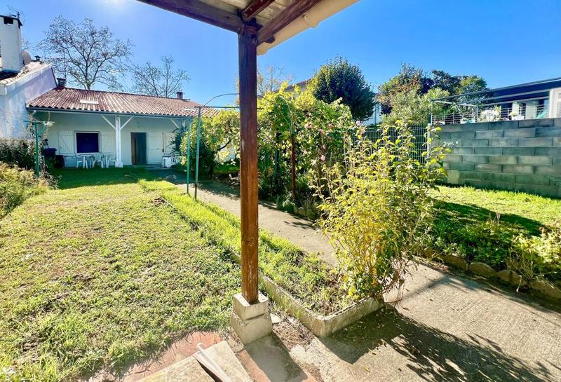 Maison - 185 m² - 5 pièces