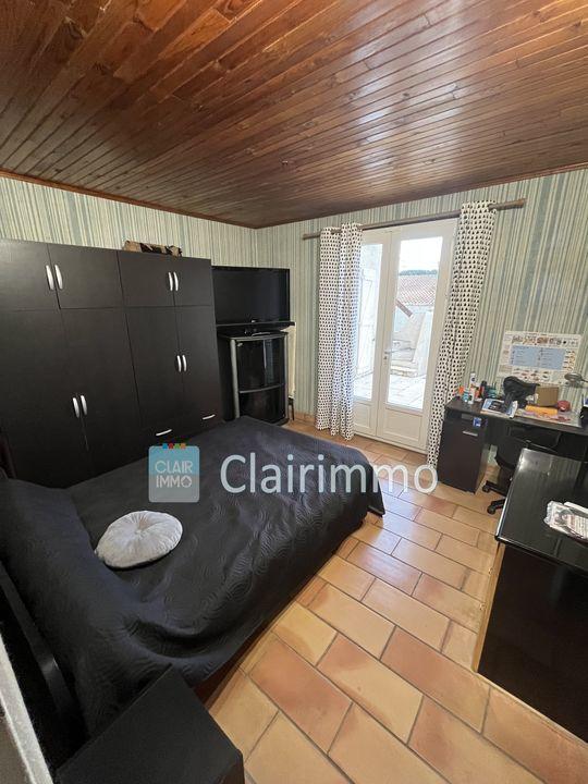 Villa - 160 m² - 8 pièces