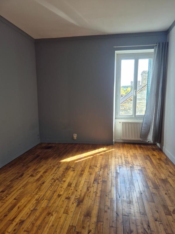 Maison - 210 m² - 9 pièces