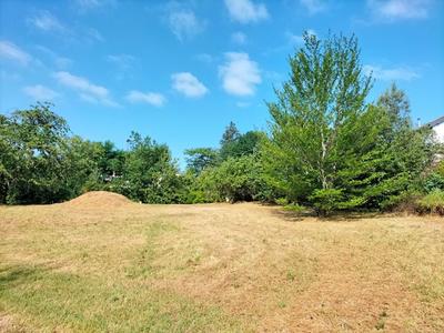 Terrain constructible - 910 m²