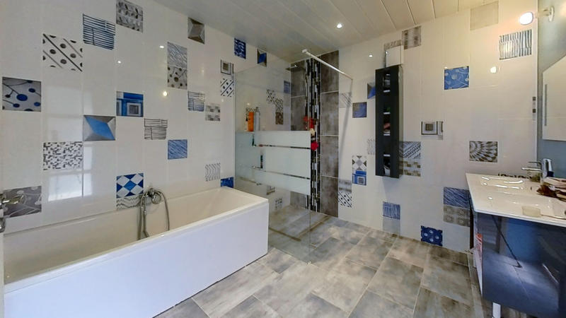 Maison - 177 m² - 5 pièces