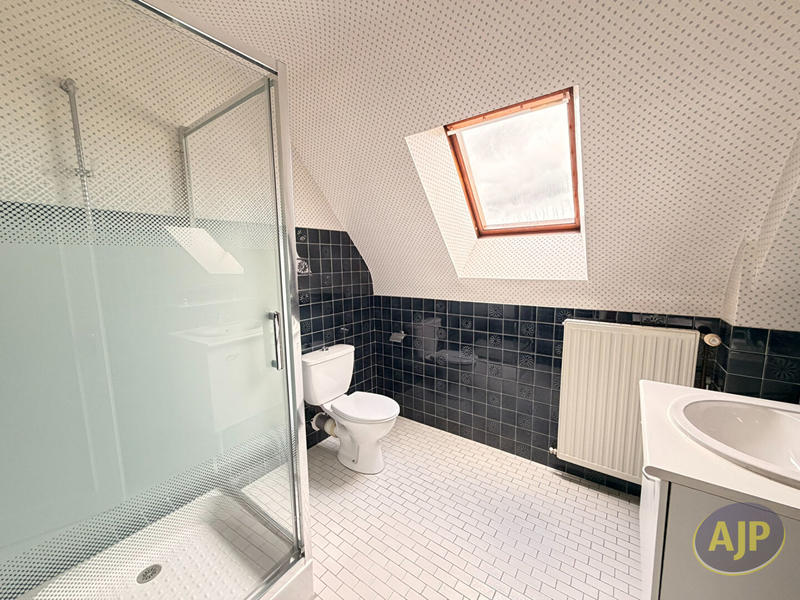 Maison - 120 m² - 6 pièces