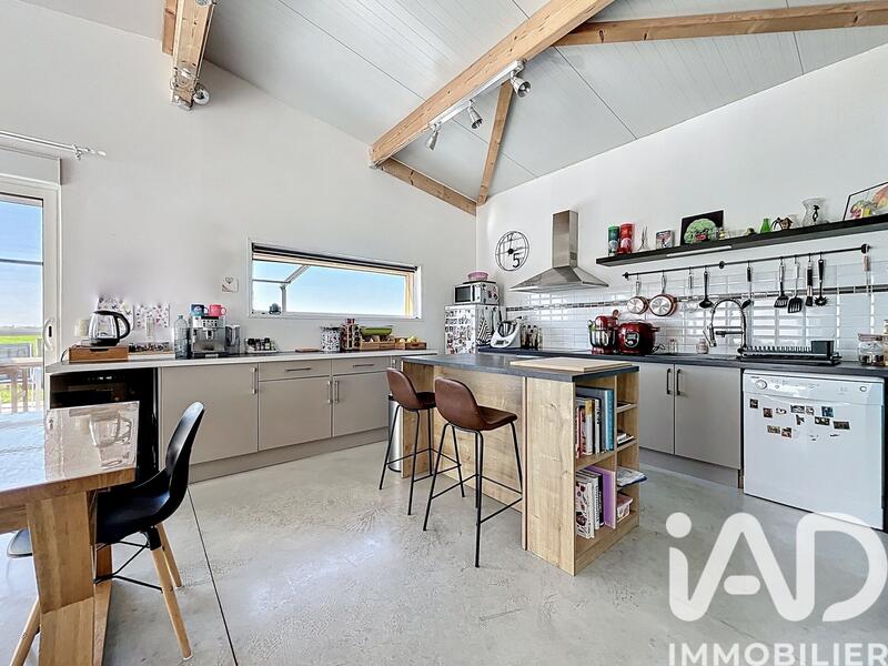 Maison - 111 m² - 5 pièces