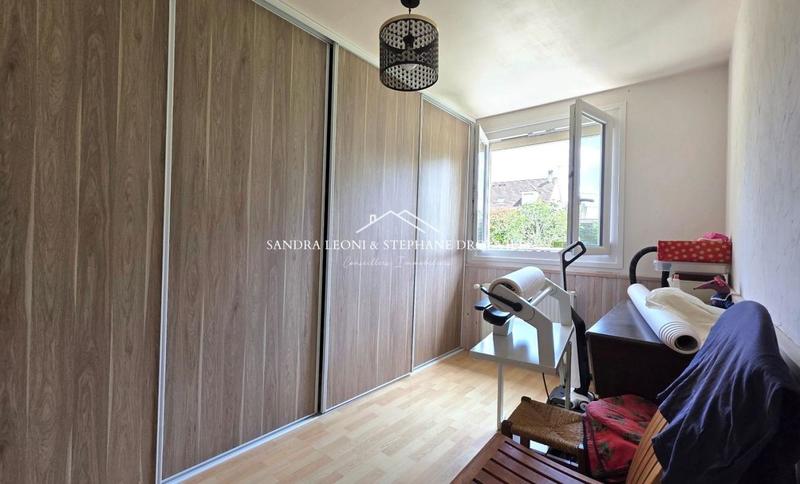 Maison - 189 m² - 8 pièces