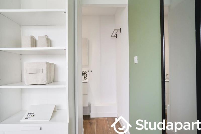 Chambre - 12 m² - 1 pièce