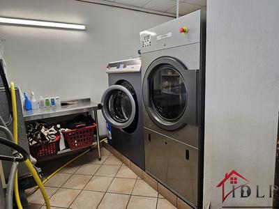 Immeuble - 218 m² - 7 pièces