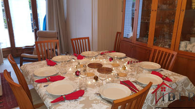 Maison - 240 m² - 9 pièces