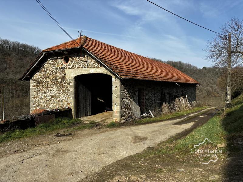 Corps de ferme - 220 m² - 11 pièces