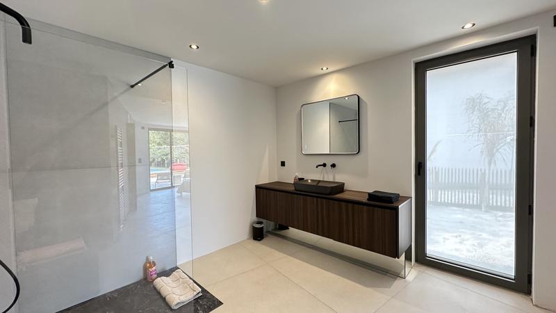 Maison d'architecte - 300 m² - 8 pièces