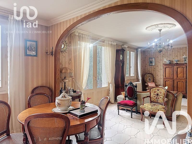 Maison - 99 m² - 5 pièces