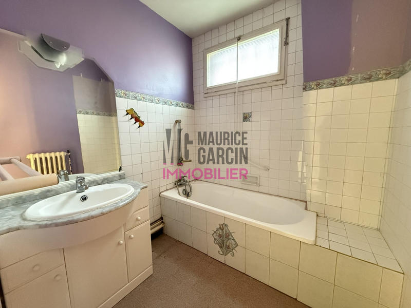 Maison - 105 m² - 4 pièces