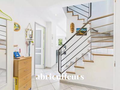 Maison - 131 m² - 5 pièces