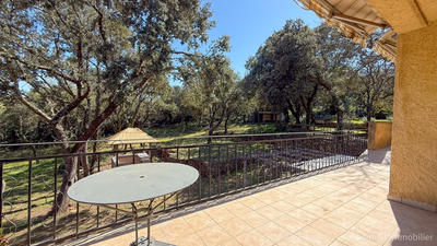 Maison - 200 m² - 9 pièces