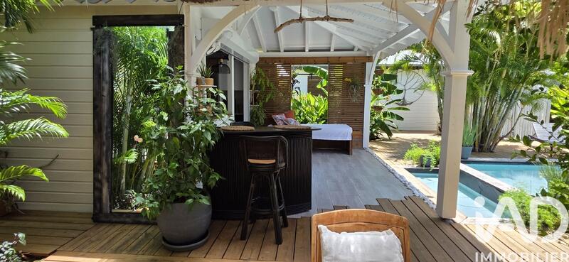 Maison - 98 m² - 6 pièces