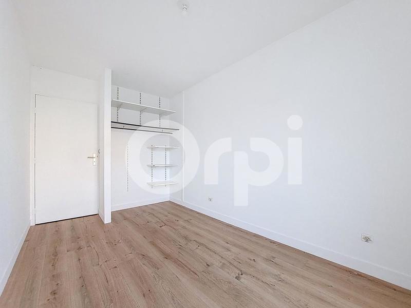 Appartement - 65 m² - 4 pièces