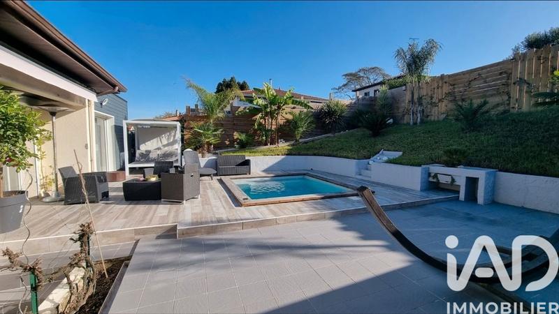 Maison - 175 m² - 6 pièces