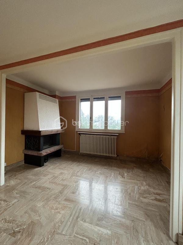 Maison traditionnelle - 122 m² - 5 pièces