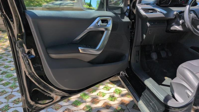 Peugeot 2008 1.2 Puretech 130 Crossway Allure