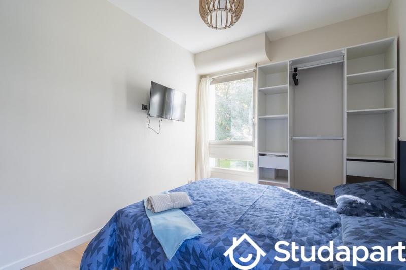 Chambre - 9 m² - 1 pièce