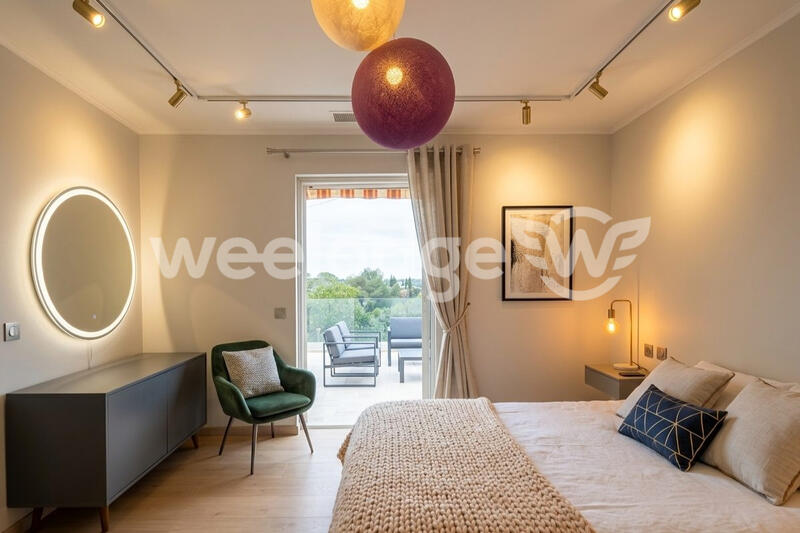 Maison - 140 m² - 7 pièces