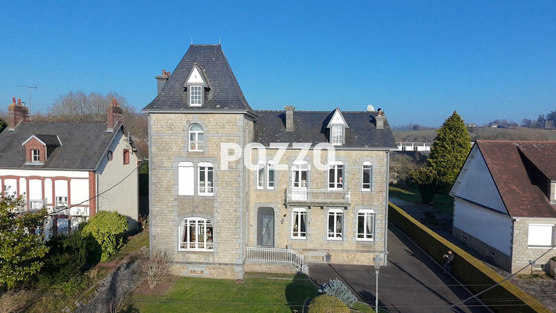 Maison bourgeoise - 337 m² - 12 pièces