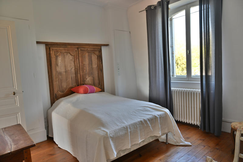 Propriété - 270 m² - 11 pièces