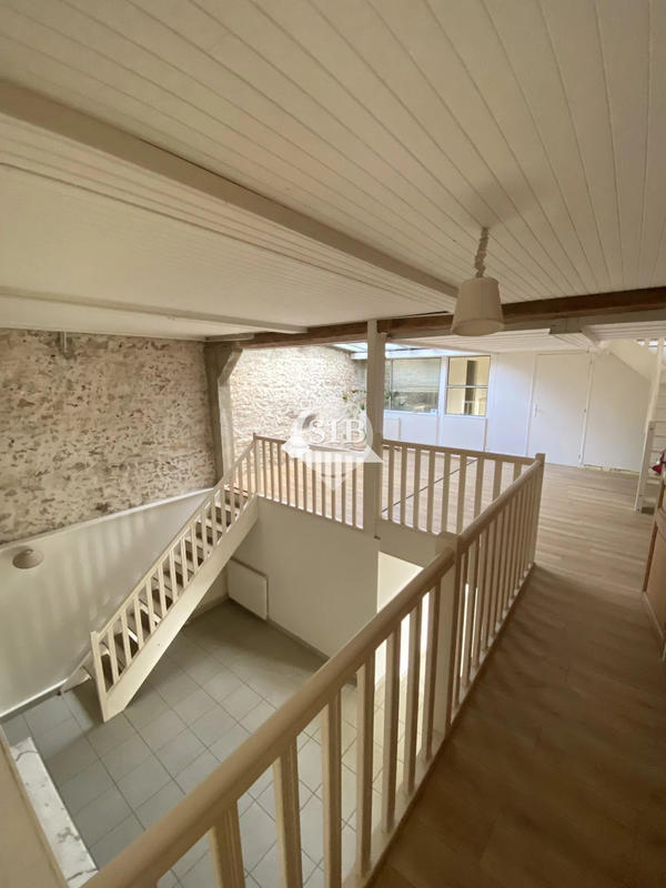 Maison - 228 m² - 7 pièces