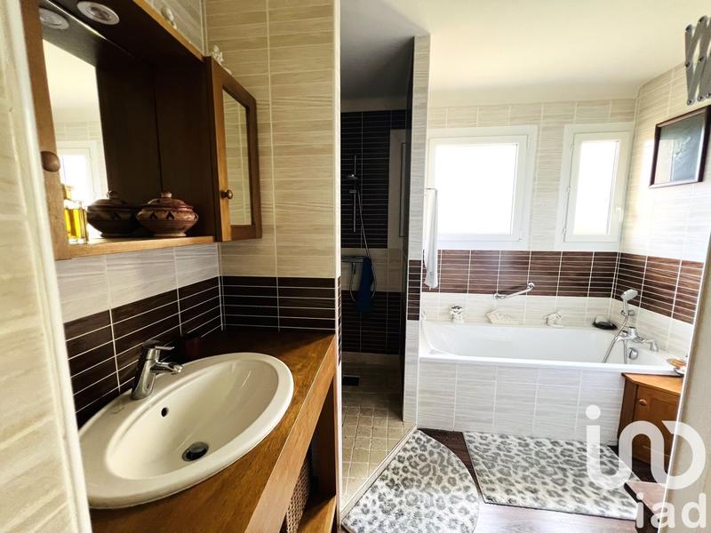 Appartement - 119 m² - 4 pièces