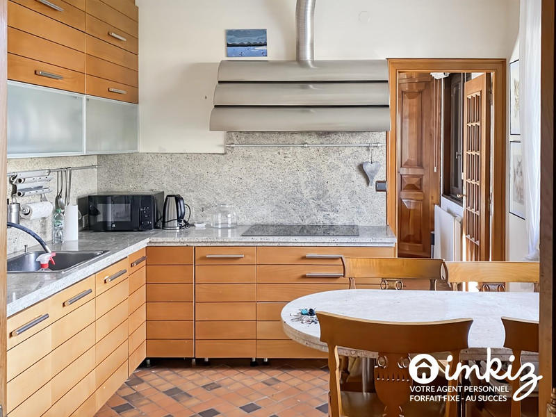 Maison - 185 m² - 6 pièces