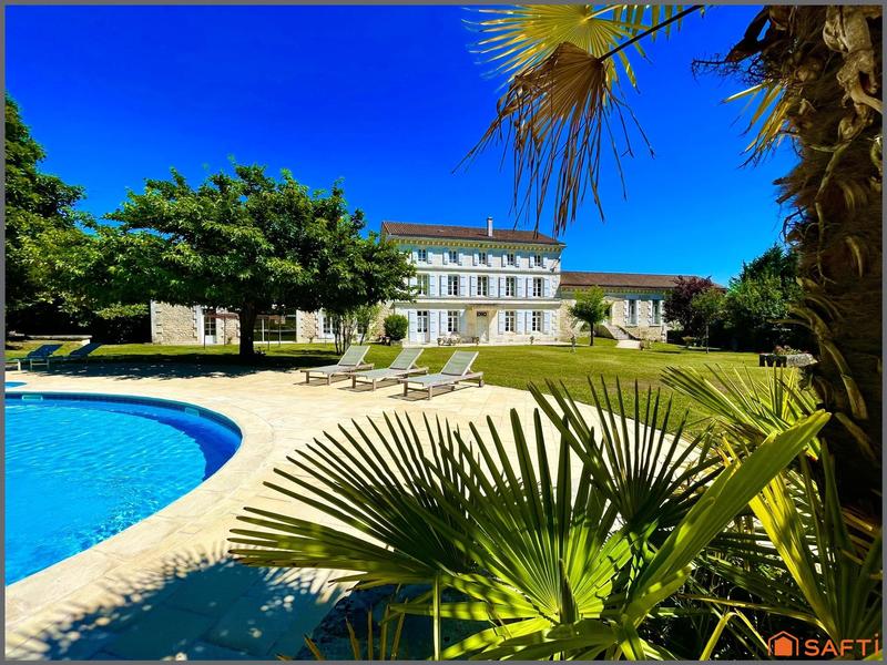 Maison de maîtres - 620 m² - 18 pièces