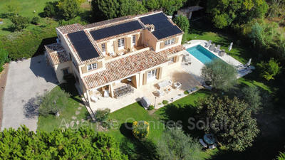 Villa - 210 m² - 7 pièces