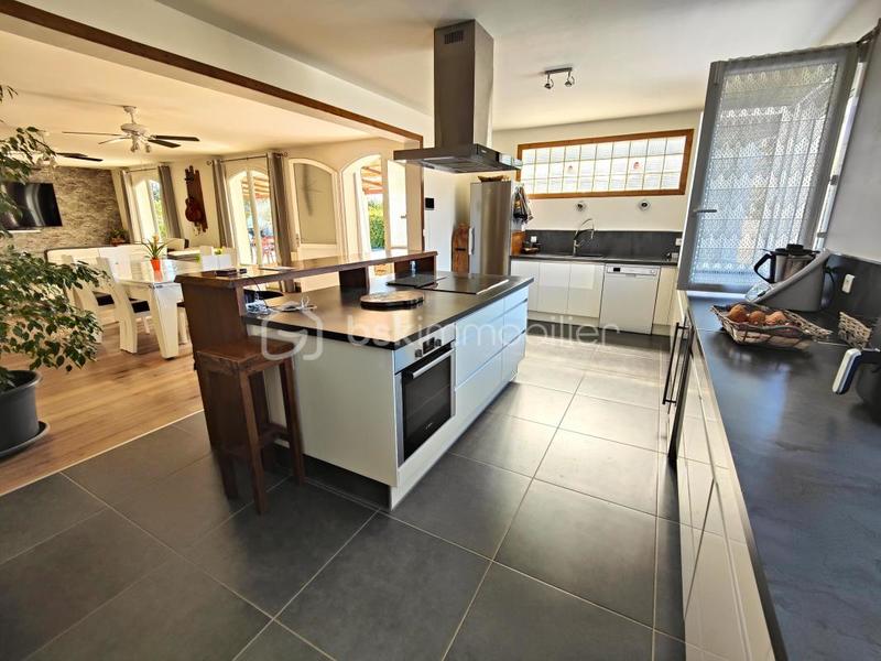 Villa - 163 m² - 5 pièces