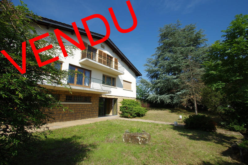 Maison - 287 m² - 10 pièces