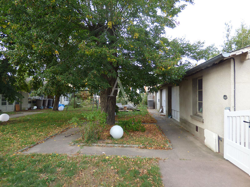 Maison - 192 m² - 9 pièces