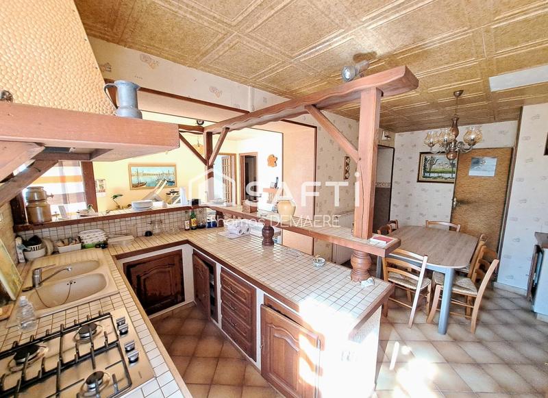 Maison - 214 m² - 8 pièces