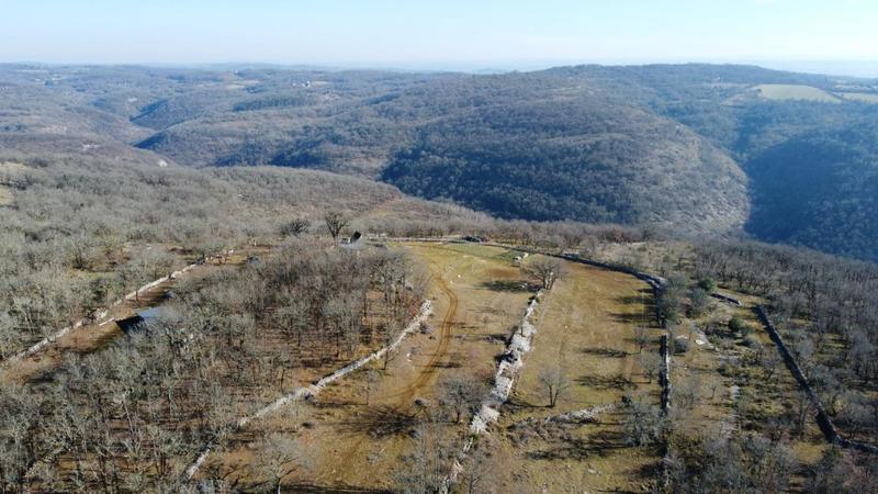 Terrain - 80 524 m²