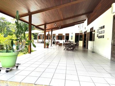 Maison d'architecte - 160 m² - 6 pièces